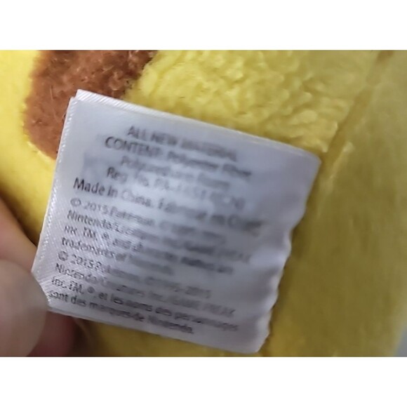 Lof of 3 Pokemon Pikachu - Graffiti Pikachu, Christmas Ornament & 2015 Tomy Toys - Picture 14 of 15